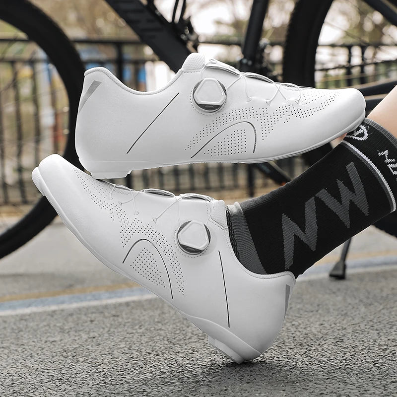 New unisex  leisure road mountain bike riding shoes four season  anti slip comfortable outdoor hard soled off-road riding shoes