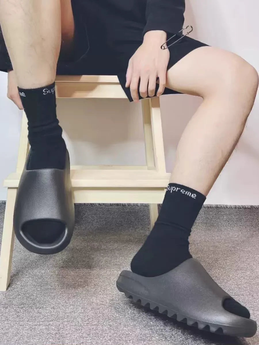 Summer Clogs Fashion Soft Bottom Beach Men Slippers Women's Sandals Nurse Medical Sabot EVA Slides Breathable Shoes